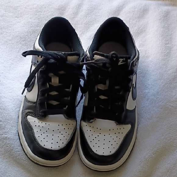 Nike Other - Nike Black and White Dunk Kids Sneakers